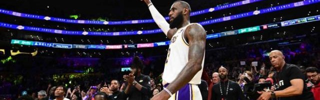 必发交易指数-盘点新赛季潜在里程碑：詹姆斯5万分 库里4000三分