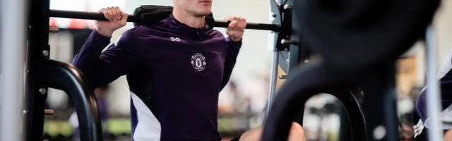 必发交易指数-7400万水货？曼联锋霸靠NFL特训踢疯了，名宿排队公开道歉！