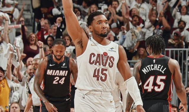 必发指数官网-单节三分雨+末节米球王！骑士打破斯波G2逆袭定律