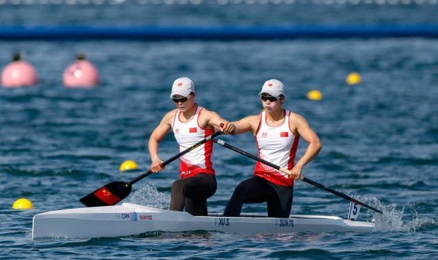 必发-女子双人划艇“大魔王”徐诗晓/孙梦雅奥运卫冕